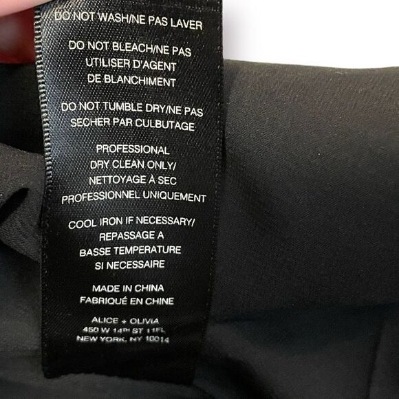 Alice + Olivia Patterned Dress with GORGEOUS Pleats & Cutout side/back |Size: 6| - Picture 7 of 12